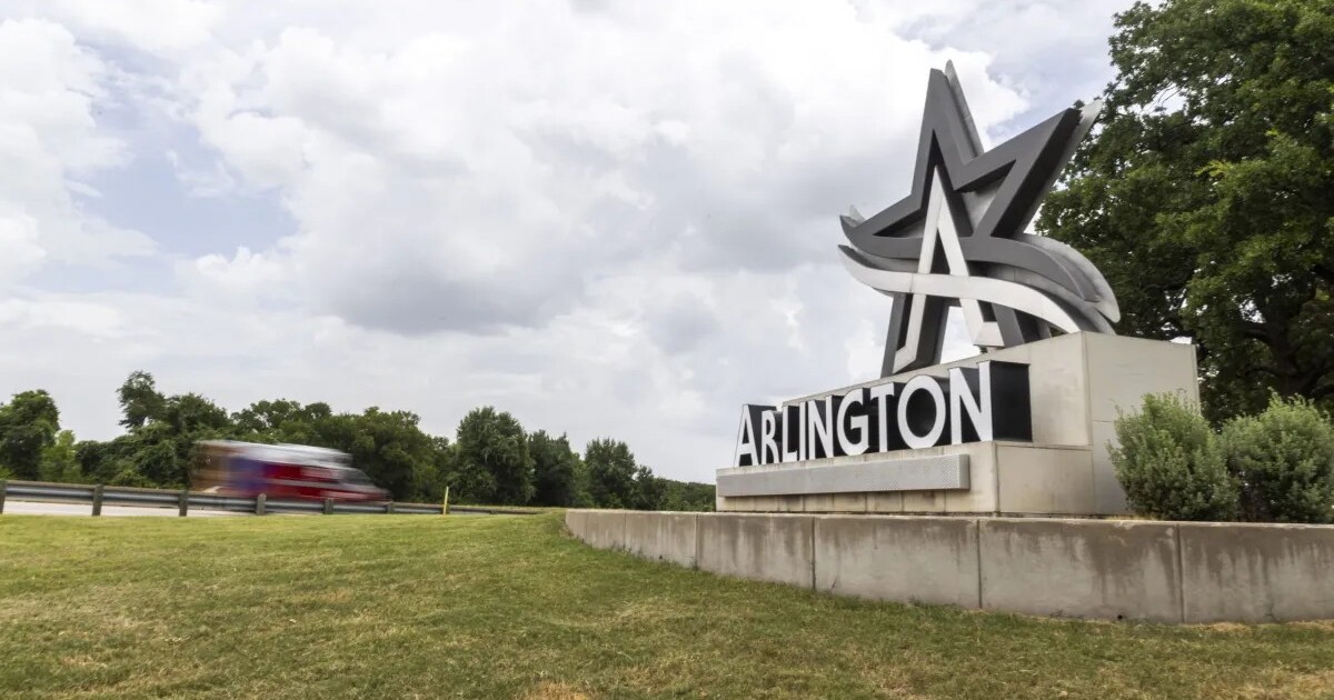 River Legacy Foundation board president challenges Jim Ross for Arlington mayor seat