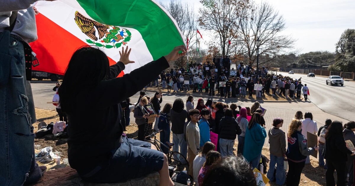 Students walk out across Tarrant County protesting immigration enforcement