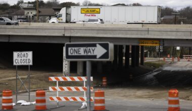 Woodland Avenue vehicle crossing at I-35 closes forever