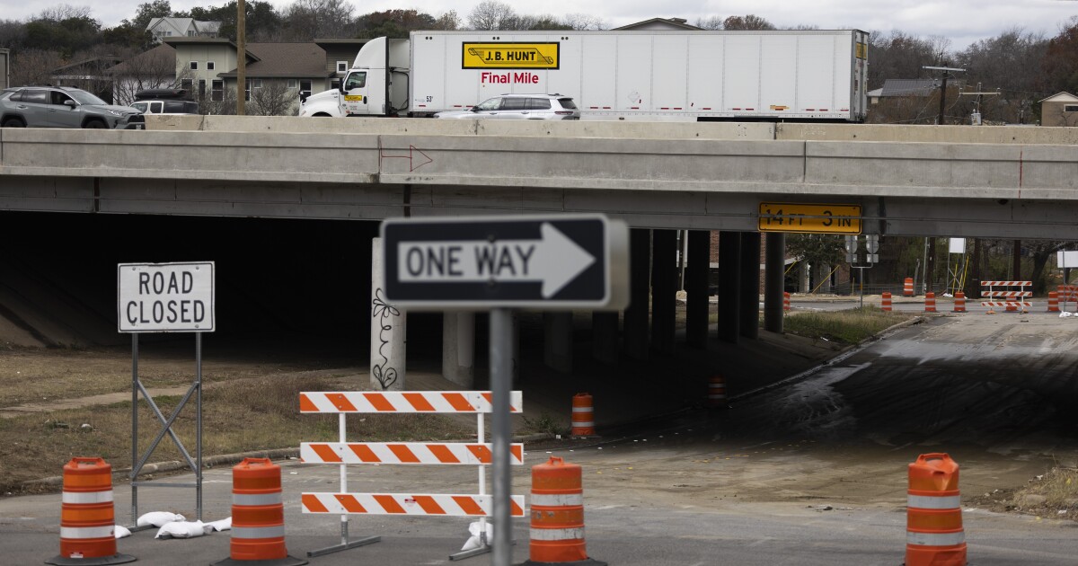 Woodland Avenue vehicle crossing at I-35 closes forever