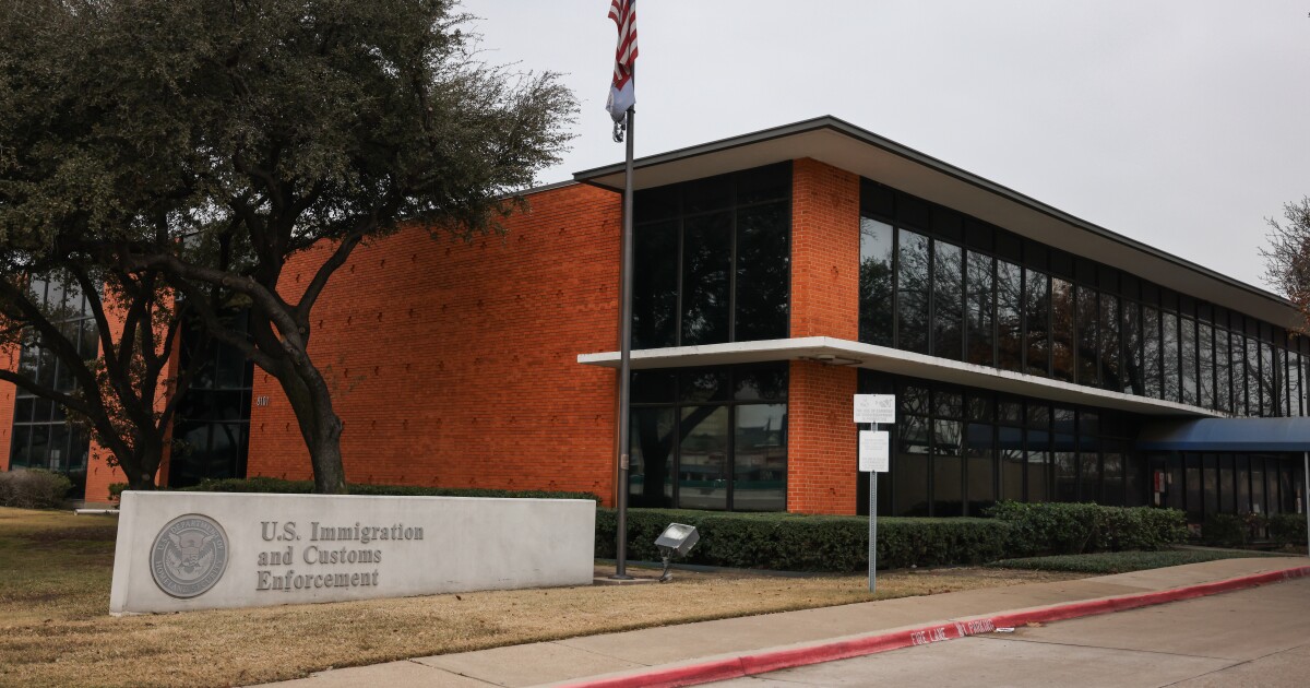 As immigration officials ramp up migrant arrests in Texas, new tactics emerge