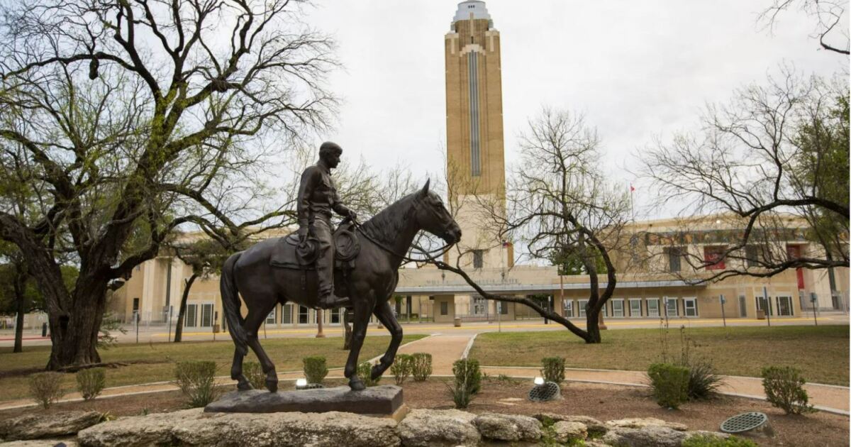 Even outside Stock Show season, Will Rogers Memorial Center is at the 'heart' of equestrian sports