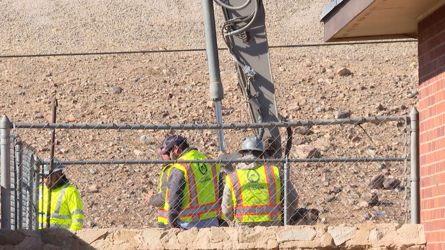 Residents in El Paso, Texas left with little to no water after main break