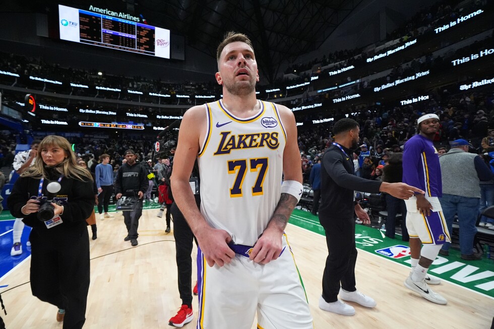 Doncic's emotions ease in 2nd Dallas visit as Lakers win again
