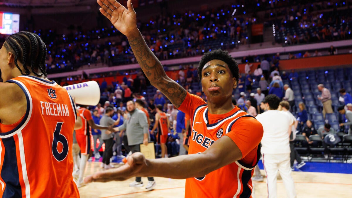 College basketball winners, losers, scores: Upsets by Texas Tech, Illinois, Auburn shake up conference races