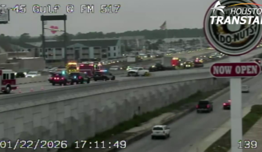 Houston roadway closed: IH-45 Northbound at FM 517 closed due to 5-vehicle crash