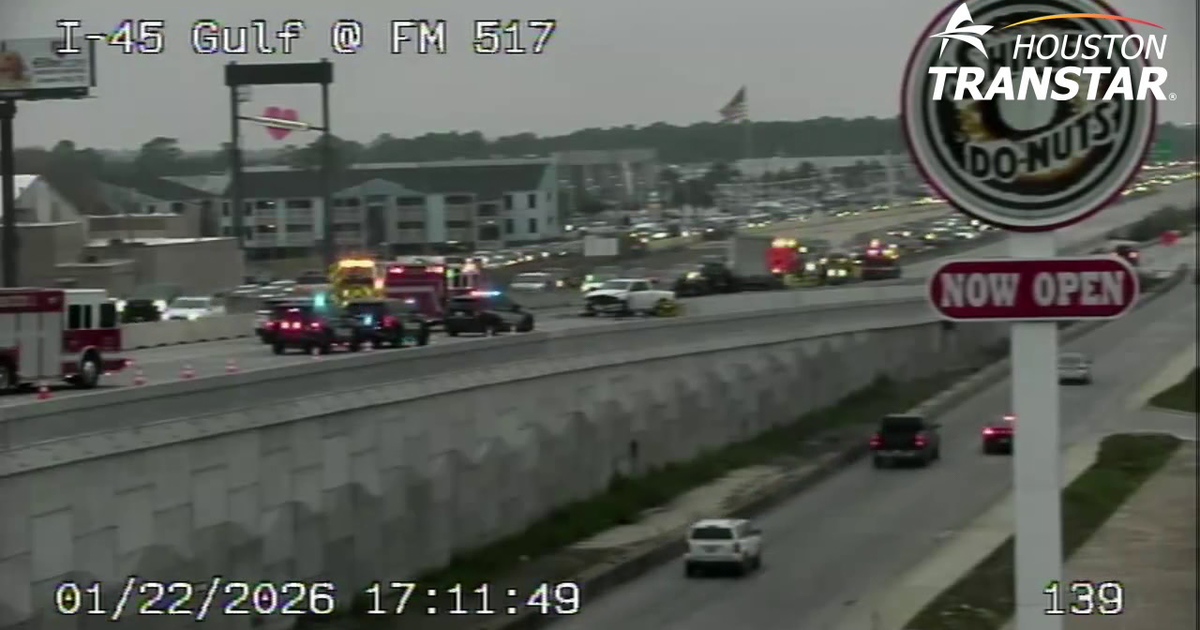 Houston roadway closed: IH-45 Northbound at FM 517 closed due to 5-vehicle crash