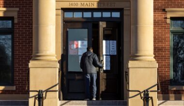 Hand-counted audit of Senate runoff election draws scrutiny ahead of Tarrant County primaries