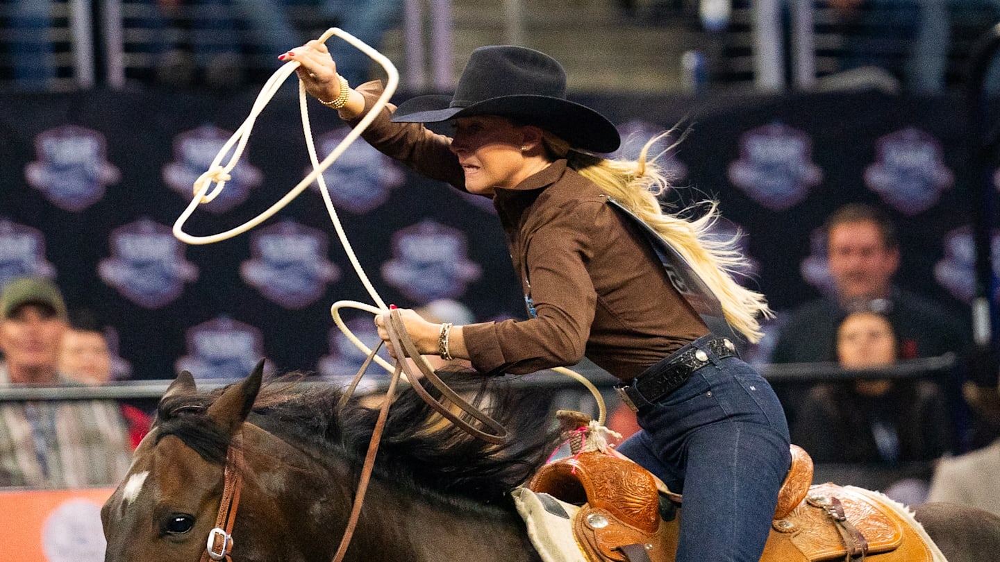 Pivotal Performances Secure Semi-Finals Spots at Fort Worth Rodeo