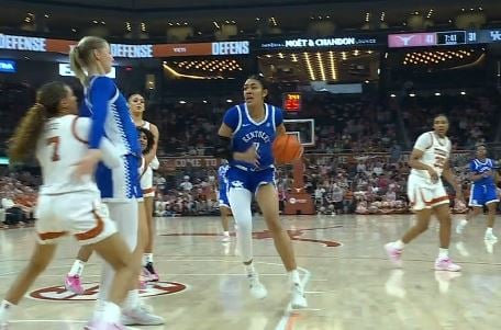No. 18 Kentucky falls at No. 4 Texas in Austin