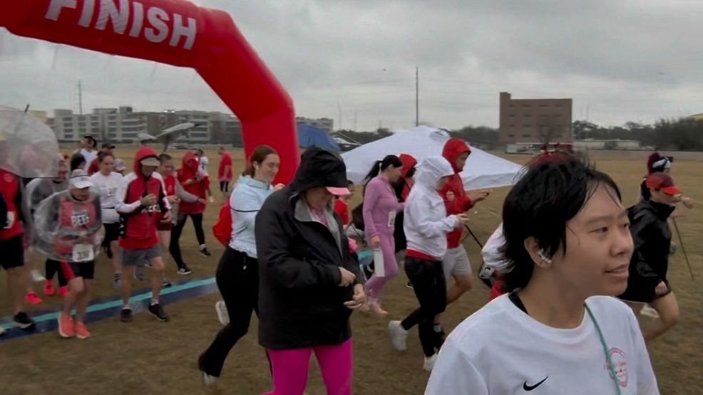 Cupid's Chase 5K (photo: Chikage Windler)