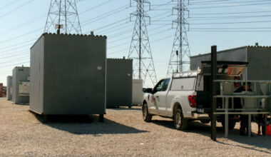 Used electric vehicle batteries bolstering Texas power grid