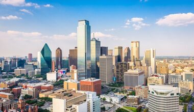 Recent data indicates that one-third of new residents are relocating from California, Florida, New York, and Colorado, with 30 percent of out-of-state movers opting for Dallas (pictured)