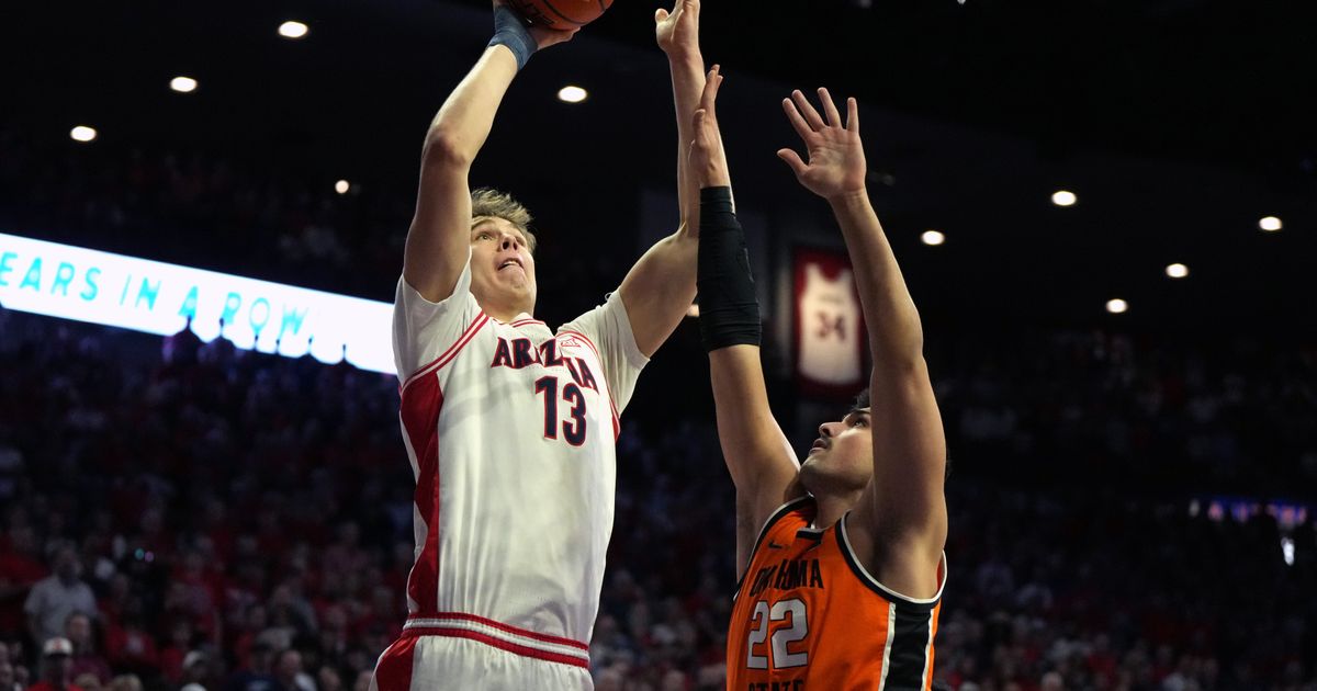 Arizona holds No. 1 spot for 9th week in AP Top 25; Houston rises to No. 3, Kentucky returns at 25th :: WRAL.com