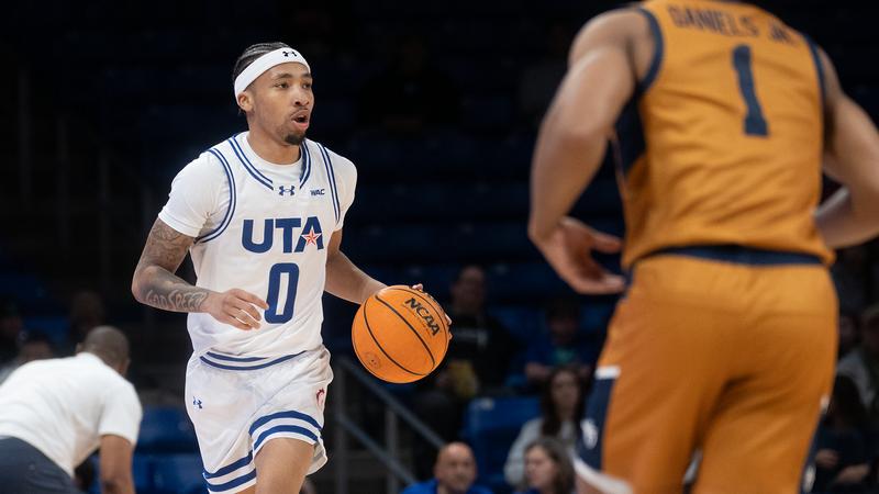 MBB: Mavs Rally from Double-Digit Deficit to Force OT, but Fall to CBU 87-77