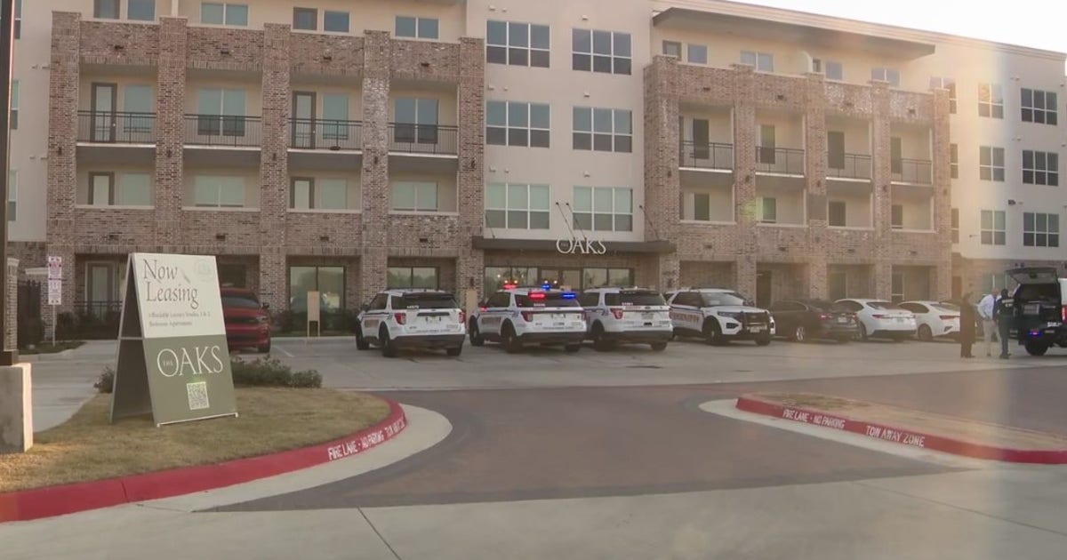 Teen shot, killed in Humble apartment complex, officials say