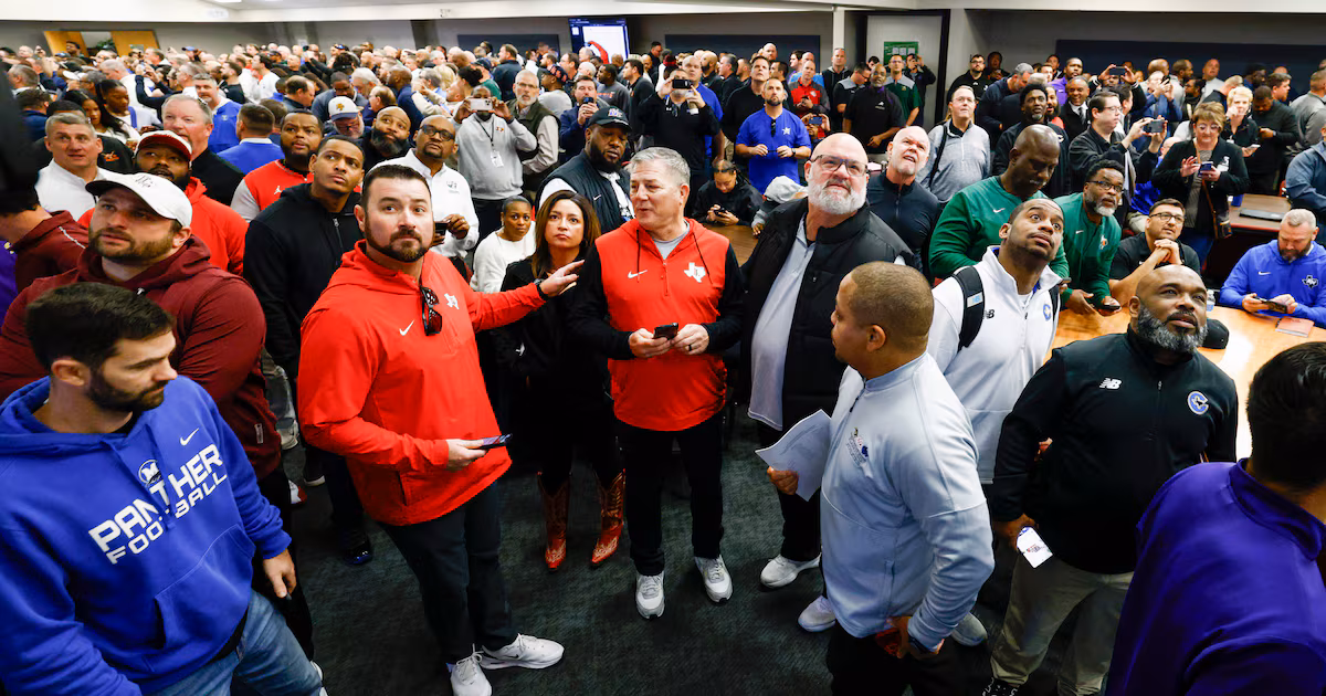 Complete list of Dallas-area football districts with analysis