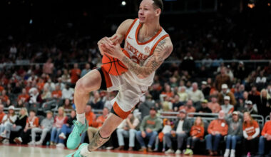 Why Texas basketball coach has kept faith in his bench