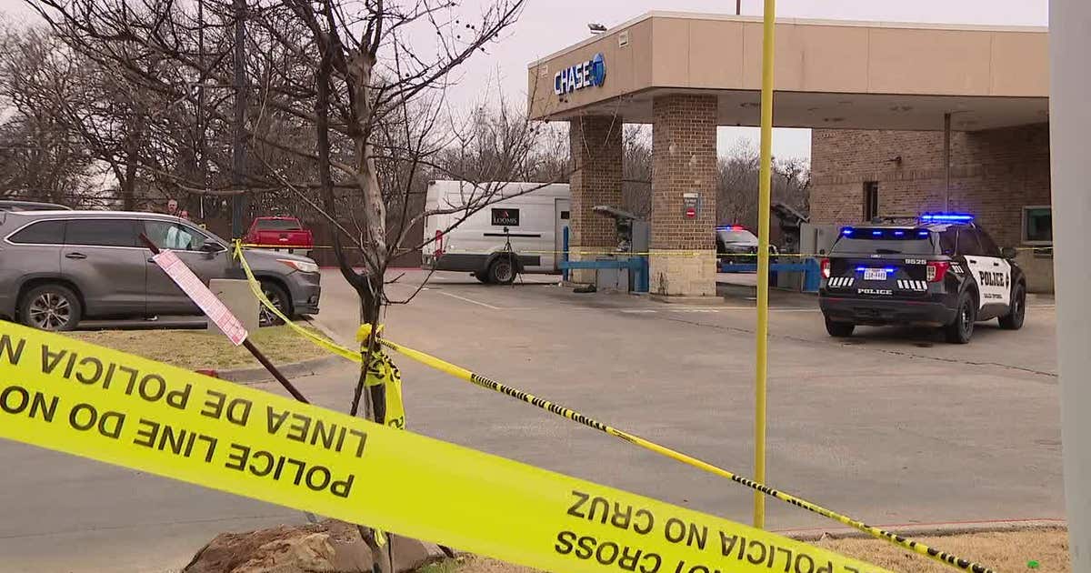 Police, FBI investigating incident at Balch Springs bank