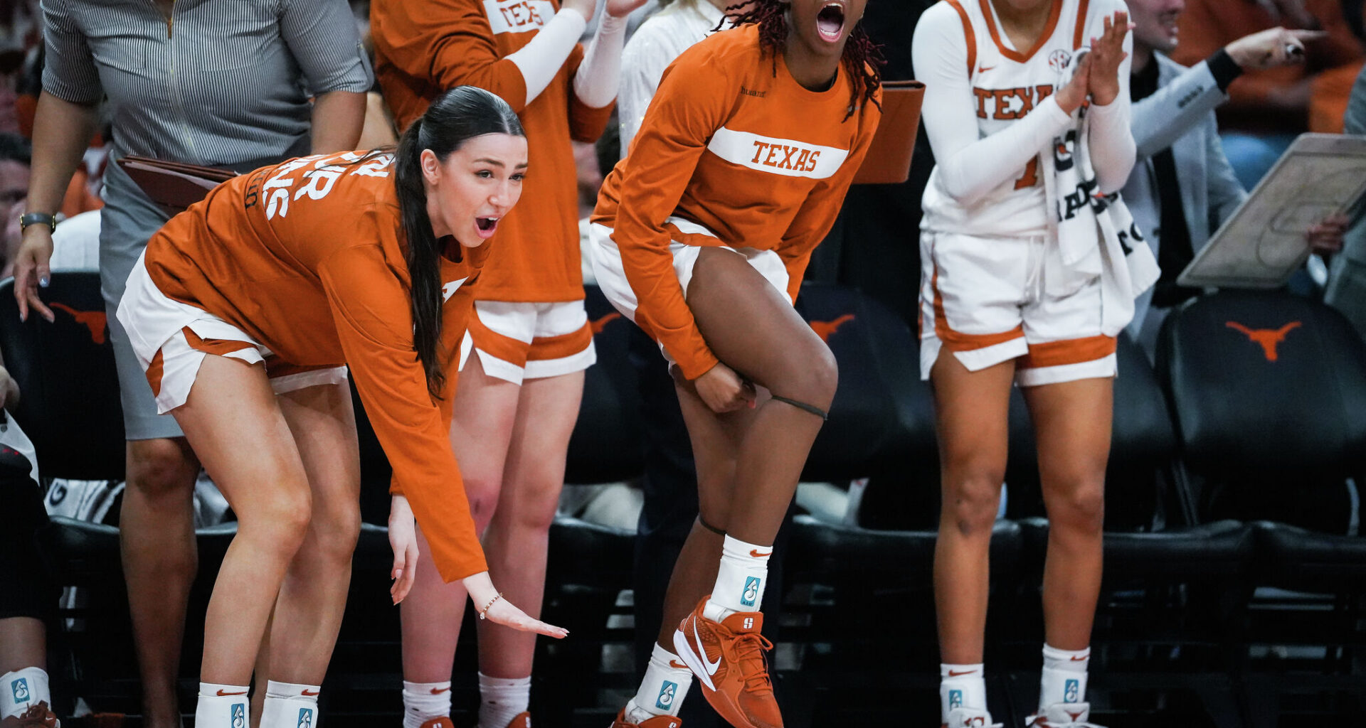 photos of the Texas Longhorns vs the LSU Tigers