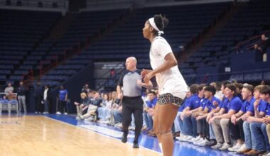 Women's Basketball Forces 27 Turnovers in Win Over Islanders