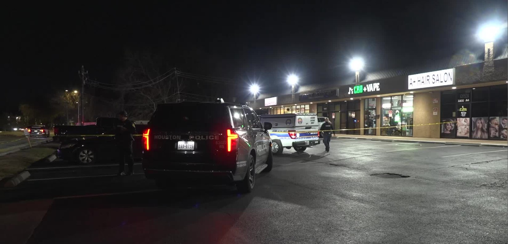 Man fatally shot outside Houston Westside strip center