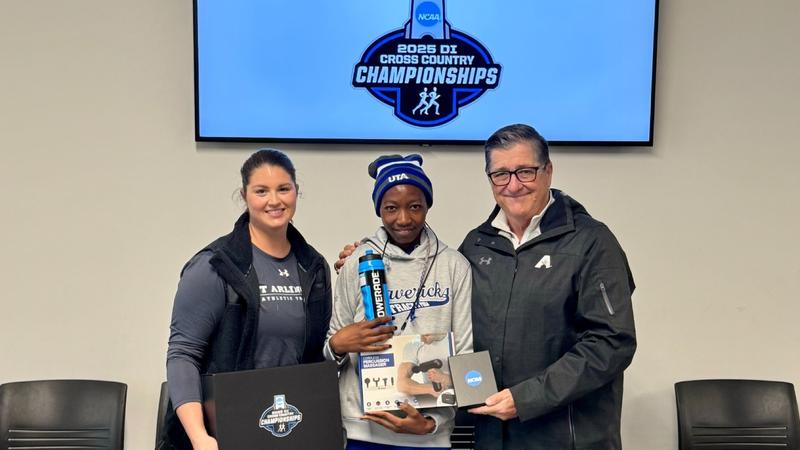 Jepkosgei Shatters 28-Year-Old School Record at Charlie Thomas Invitational