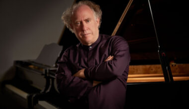 ```Jeffrey Kahane steps down as San Antonio Philharmonic's music director