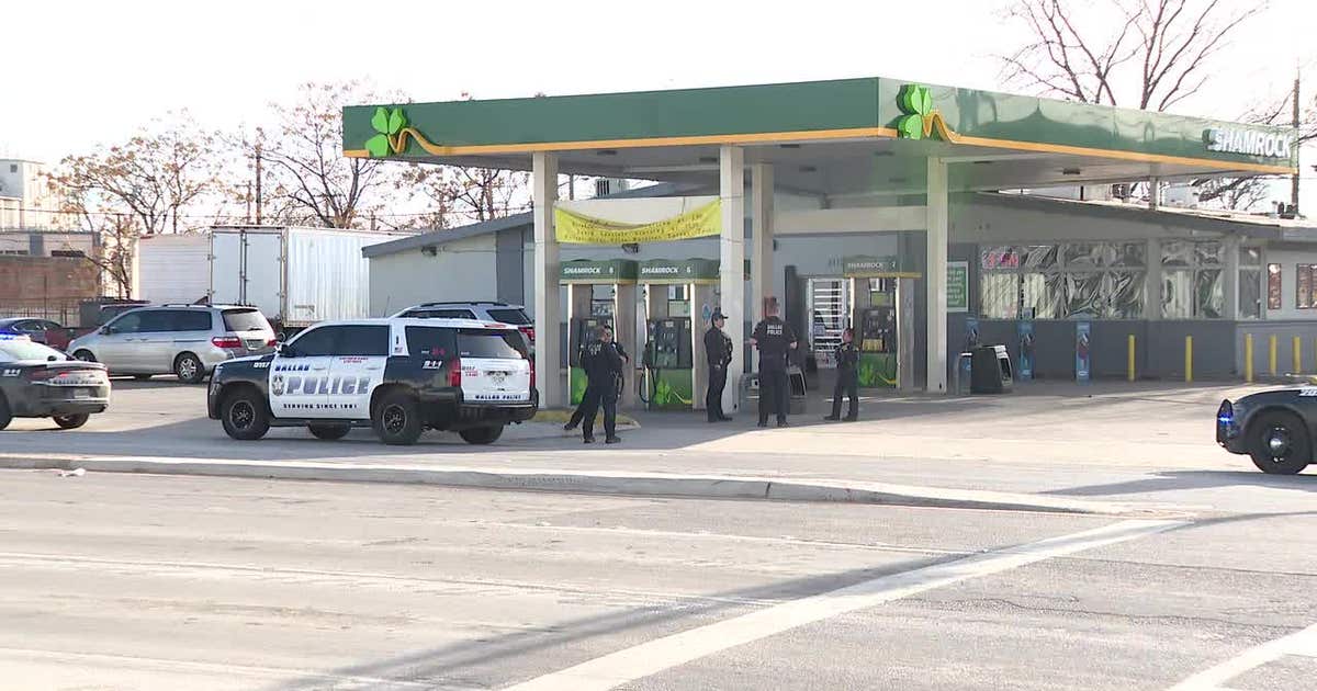 1 hurt in stabbing at South Dallas gas station