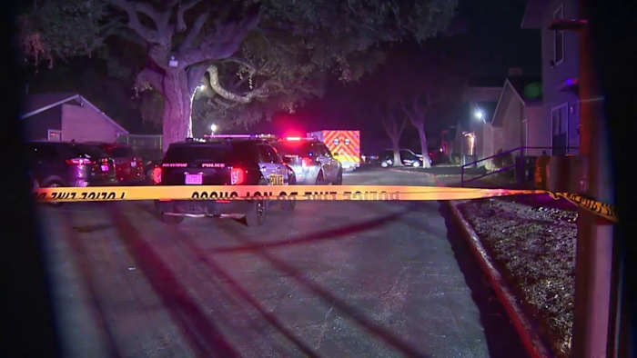 Family, neighbors struggling with death of Northwest Side teen hit by garbage truck