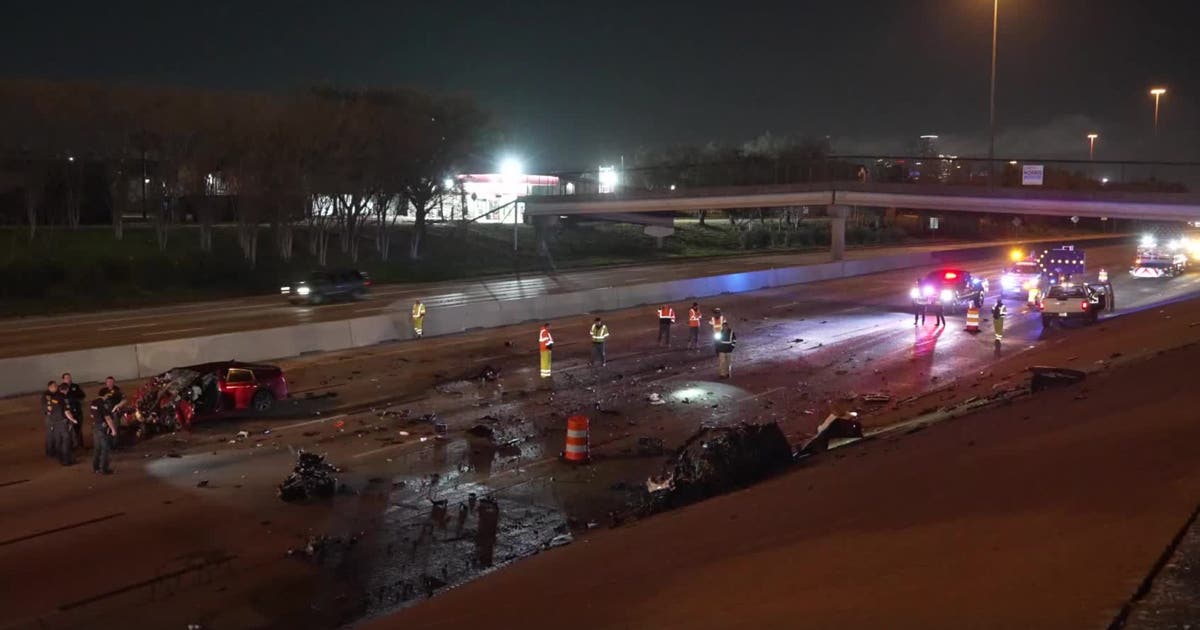Deadly wrong-way crash shuts down East Freeway toward Downtown Houston