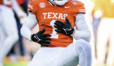 A fatal pedestrian crash shut down southbound I-35 near Onion Creek Parkway early Tuesday, causing major delays.