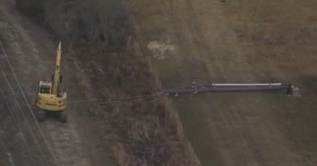 Power outages reported near Space Center Houston amid rescue operation