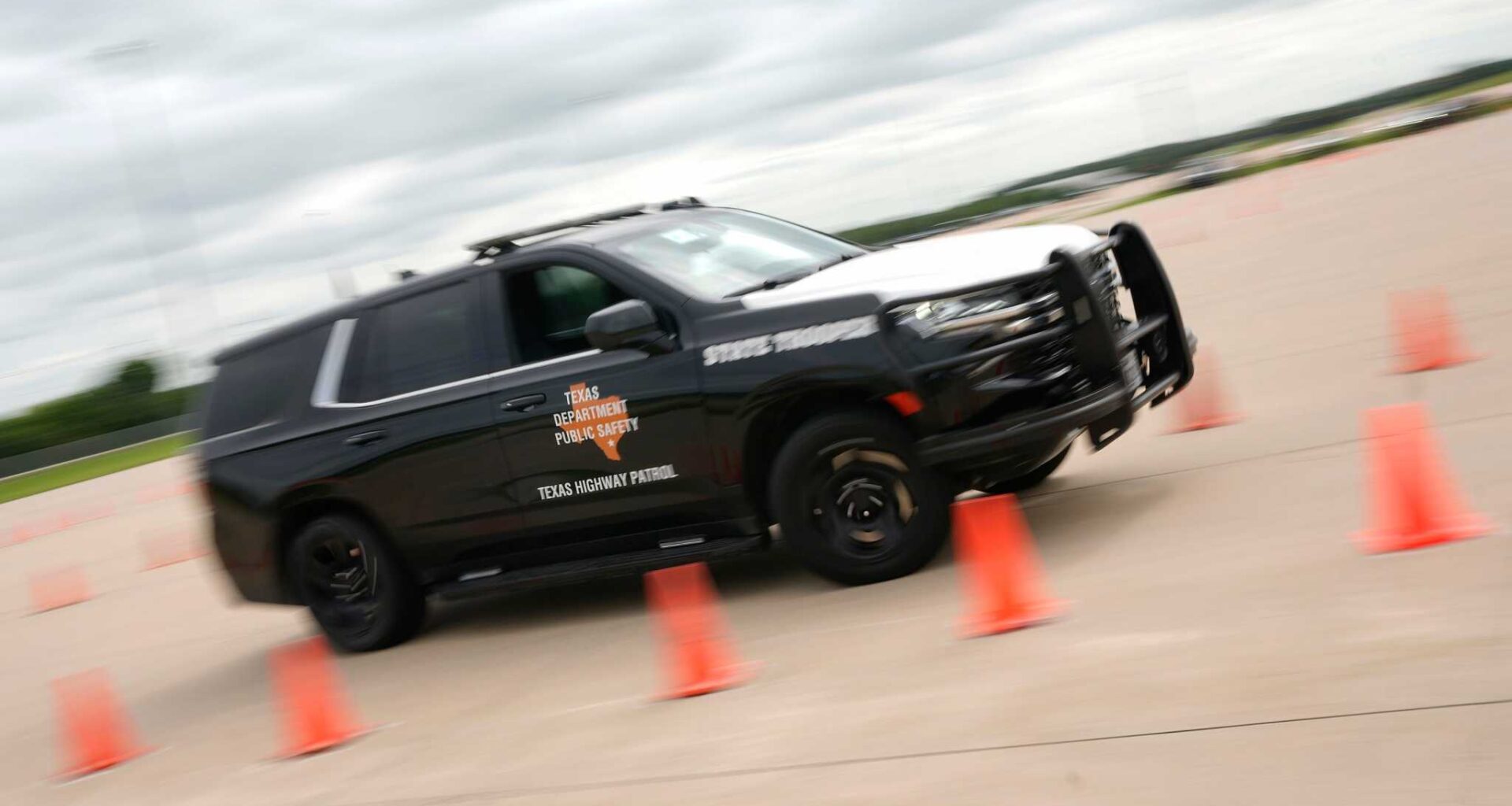 Motorcyclist dies in crash after DPS pursuit in Northeast Austin