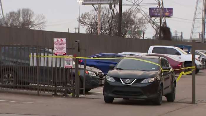 Man shoots suspect after robbers follow his car from gun range in SW Houston