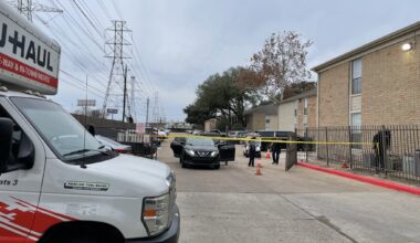 Robber shot after following man from gun range: Houston police