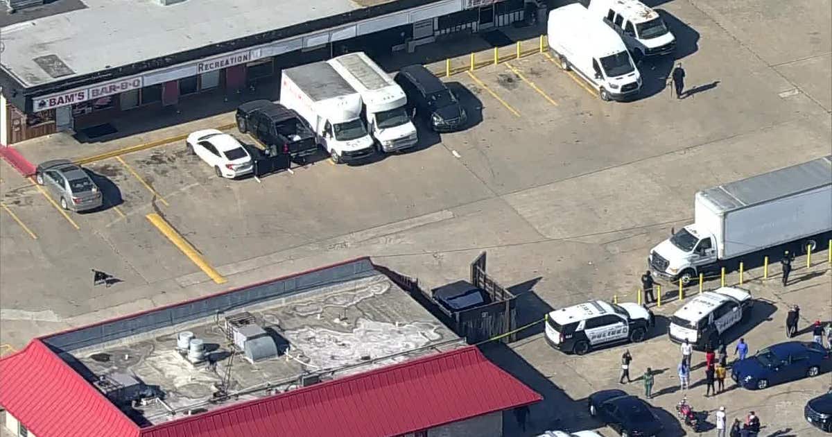 Dallas Shooting: 1 dead, 1 hospitalized after Ledbetter Drive shooting