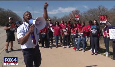 American Airlines flight attendants hold protest in Fort Worth against company leadership