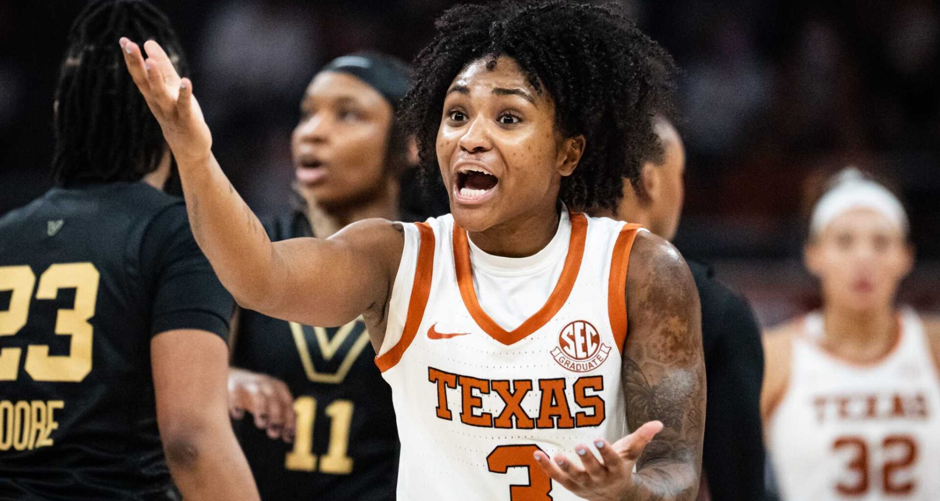 Texas vs Vanderbilt game score: Live updates, highlights