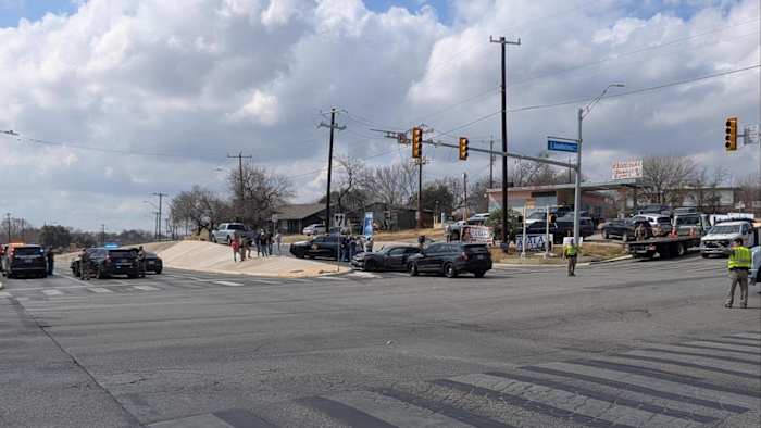 DPS investigating multi-vehicle crash following chase on Southeast Side