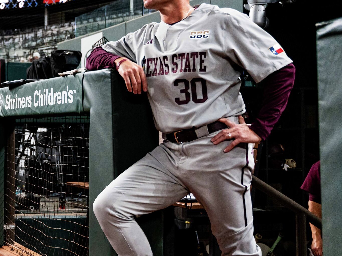 Texas State baseball shuts down Niagara in season-opening win