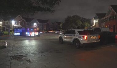 Man shot outside apartment in west Harris County