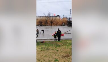 2 men rescued from Cottonwood Creek after being trapped by rising waters
