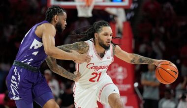 Emanuel Sharp scores 23, No. 3 Houston downs Kansas State 78-64