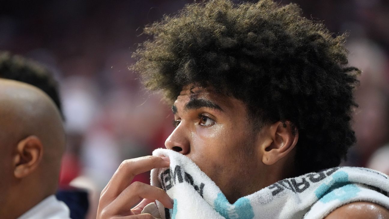 Arizona loses star Koa Peat to injury in loss to Texas Tech