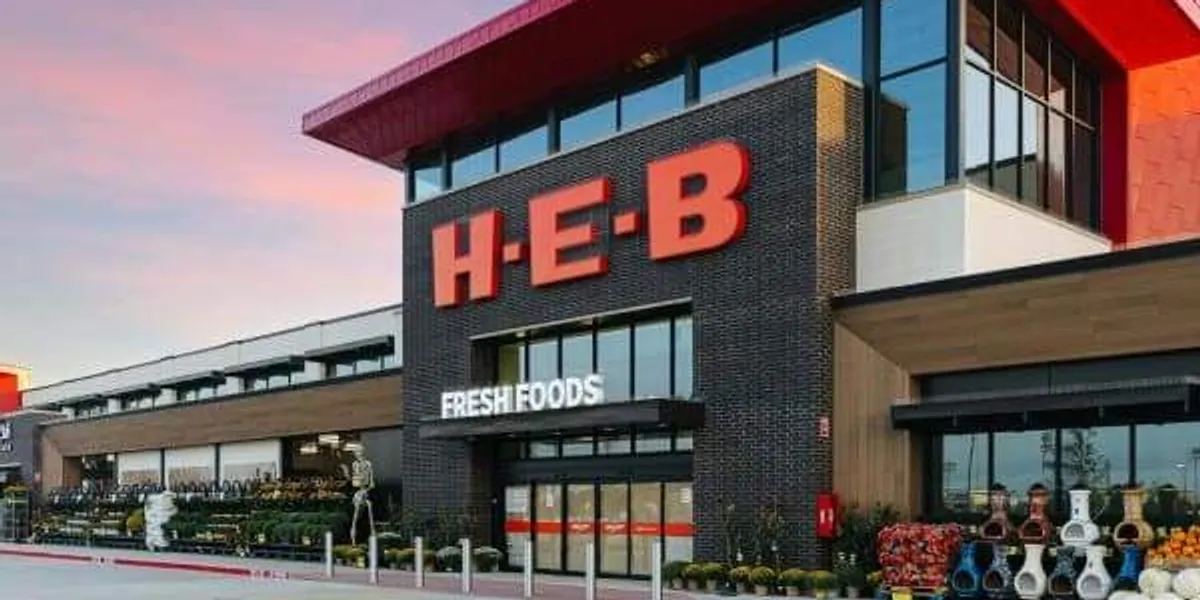 H-E-B hosts hiring event for newest DFW store in Bedford