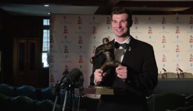 Indiana QB Fernando Mendoza wins 2026 Davey O’Brien Award in Fort Worth