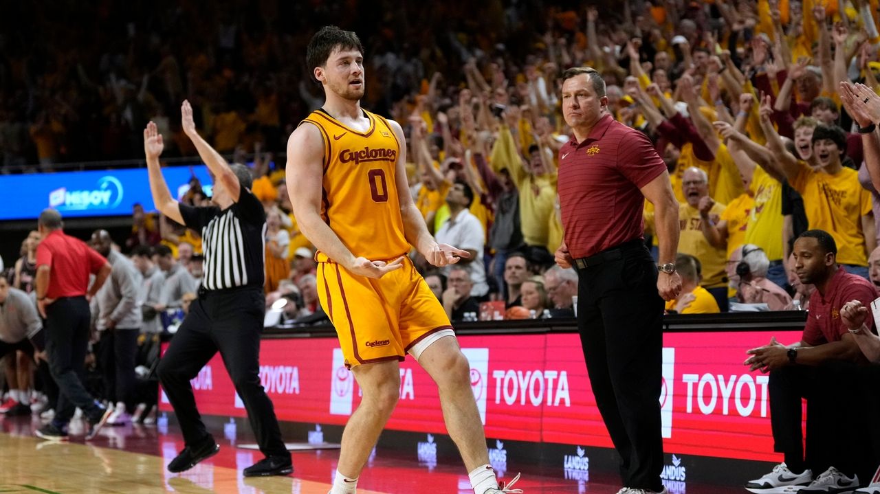 Nate Heise hits go-ahead 3-pointer in No. 6 Iowa State's 70-67 win over No. 2 Houston