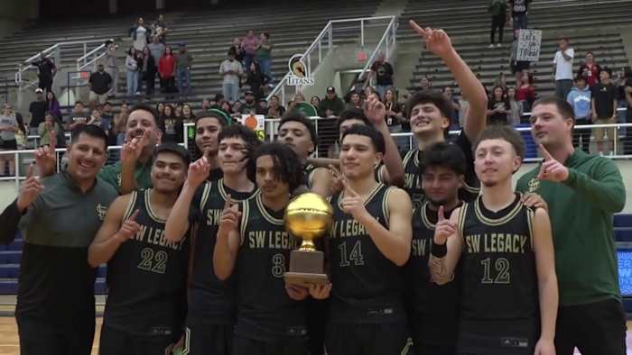 Southwest Legacy Titans make history with overtime win against Jay Mustangs