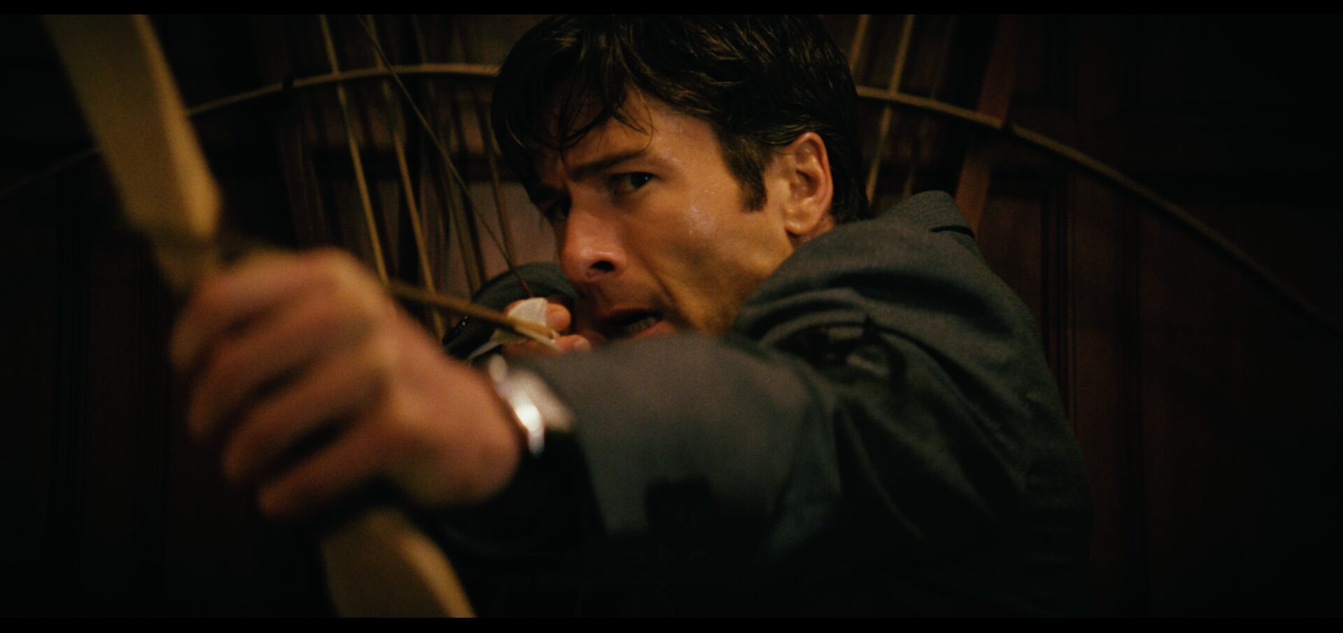 What Glen Powell’s soft-boy look means in 'How To Make a Killing'